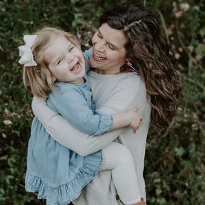 Meet your Posher, Becca